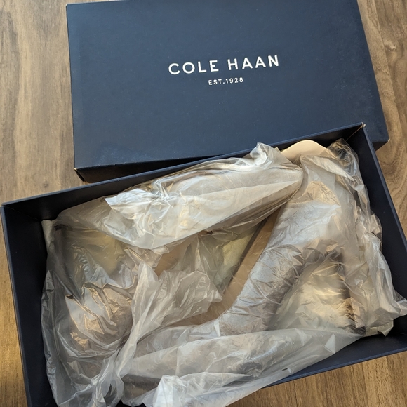 Cole Haan high heels shoes - Picture 6 of 6